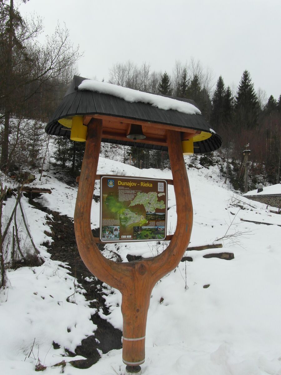 Turistická_tabula.jpg